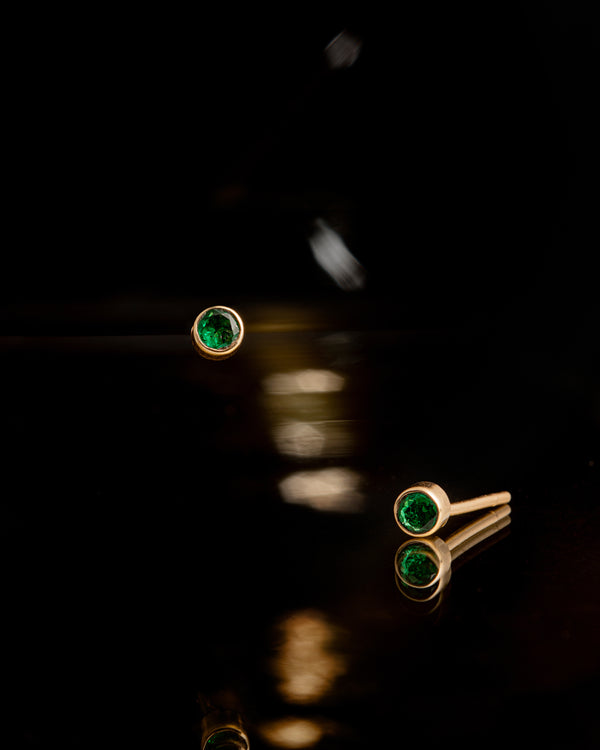 Green moon studs