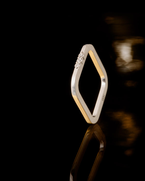 White shine square ring